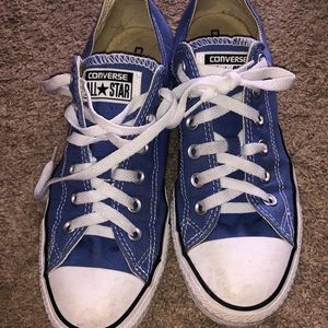 Periwinkle converse women’s 9